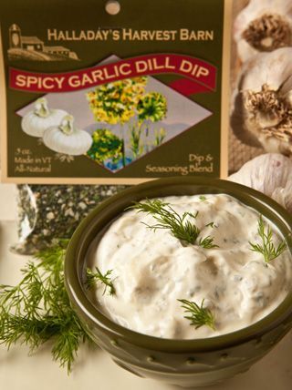 Halladay's Harvest Barn Spicy Garlic Dill Dip