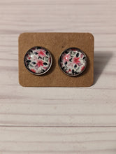 Load image into Gallery viewer, Spring Floral Earrings
