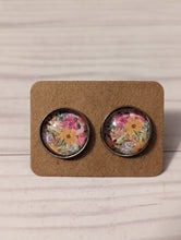 Load image into Gallery viewer, Spring Floral Earrings
