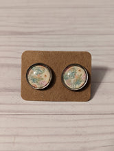 Load image into Gallery viewer, Spring Floral Earrings
